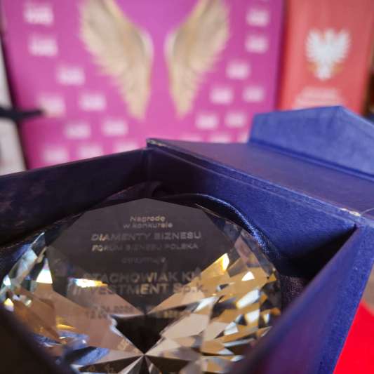 Kinga Stachowiak nagrodzona Diamentem Biznesu podczas Gali Woman Power Moc Kobiety 2026